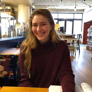 Meet your Posher, Lauren